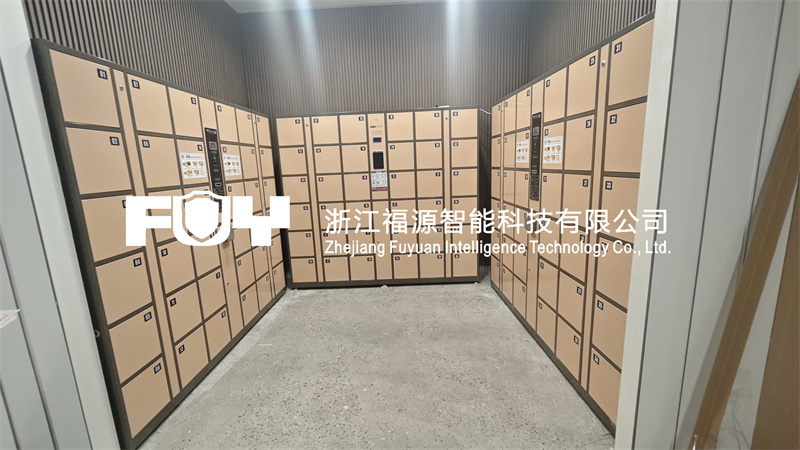 遼陽(yáng)二軍生活廣場(chǎng)超市2.jpg